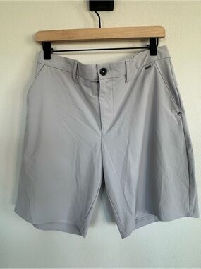 Vuori Fleet Performance Shorts Grey Size 31 Golf Travel Stretch Casual
